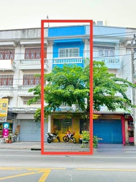 เช่าอาคารพาณิชย์ 4.5ชั้นรวมดาดฟ้า 22ตร.ว. แฟชั่น สินแพทย์ MRT คู้บอน800ม.342ตร.ม. โรบินสัน รามอินทรา 1.4 กม. ติดถนนใหญ่ 5นอน