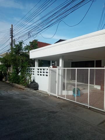 ให้เช่าบ้านเดี่ยวชั้นเดียว 3 ห้องนอน 2 ห้องน้ำ ซอยลาดพร้าว 87 แยก 18 ใกล้ CDC