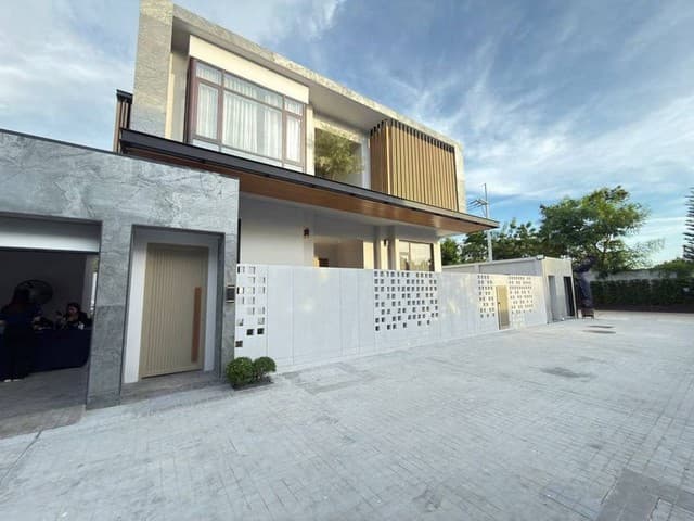 ขายบ้าน ทรีวิลล่า พูลวิลล่าหรู พัทยา ใกล้สุขุมวิท หาดจอมเทียน TP-H1780