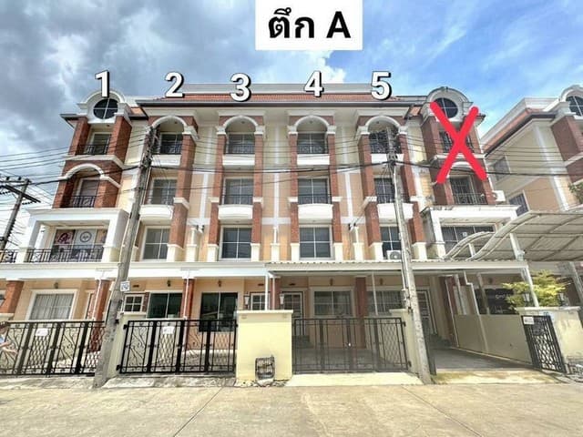 ขายอาคารพาณิชย์ พัทยา ขนาดสี่ชั้น 10 คูหา แหล่งชุมชน เมืองพัทยา FP-B01408