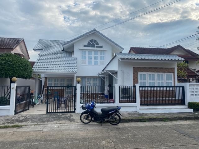 ให้เช่าบ้านเดี่ยว 2 ชั้น 60 ตร.ว. หมู่บ้านสัมมากร ซ.รามคำแหง110 ใกล้ห้างแมคโคร