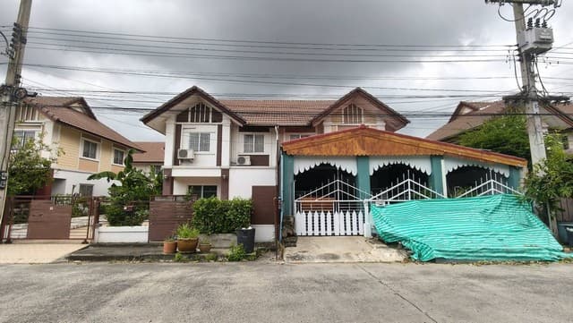 บ้าน2ชั้น 37.5 ตร.ว. หมู่บ้านพฤกษาดี ต.คลองสาม อ.คลองหลวง จ.ปทุมธานี
