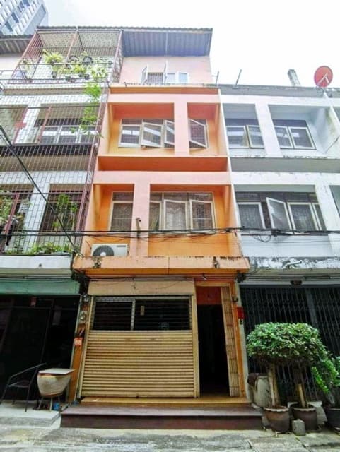 สุขุมวิท 89-97 ให้เช่าตึกแถวทั้ง 4 ชั้น 17 ตร.วา. 372 ตร.ม. BTS อ่อนนุช 700ม.โลตัส สุขุมวิท50 800ม. 3 นอน 2 น้ำ