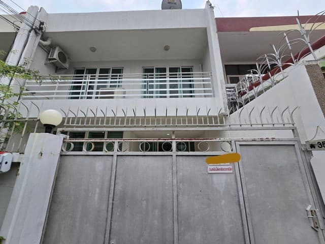 ให้เช่า ทาวน์เฮาส์2ชั้น 28 ตรว. อยู่ถนนสุขุมวิท89/1 ใกล้BTSสถานีบางจาก