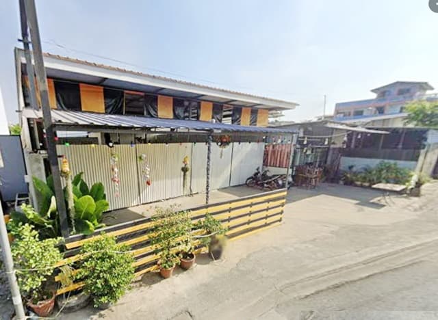 ลาดปลาเค้า เปิดร้านค้า เซ็นทรัล รามอินทรา 2กม.โกดังขนาดย่อม 176 ตรม. คลินิก อาคารชั้นเดียว ให้เช่า ทำเลทอง ถนนรามอินทรา1-7 44ตร.ว.