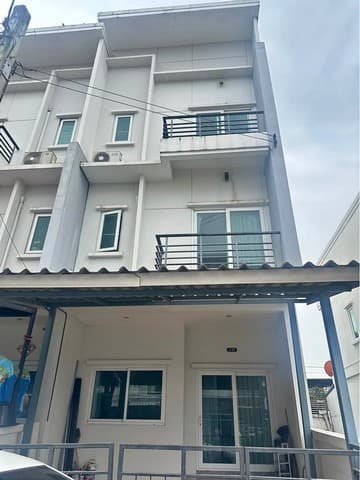 ให้เช่าทาวโฮม3ชั้น โครงการหมู่บ้านบ้านพาทาโกเนีย3 ถนนสามวา ถนนเลียบคลอง 2 หลังมุม บ้านใหม่ไม่เคยอยู่ ย่านมีนบุรี