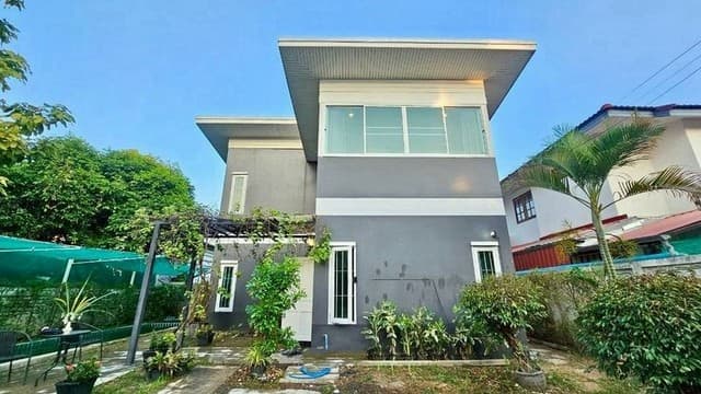บ้าน 2 ชั้น ทำเลทอง ขายพร้อมผุ้เช่า โซนช้างเผือก