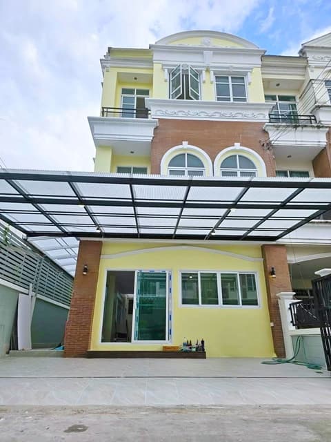 รพ.มงกุฏวัฒนะ 400 ม. ตลาดเมืองทอง 300 ม. เช่าทาวน์โฮม 3 ชั้น หลังริม 29 ตร.วา. MRT แจ้งวัฒนะ14 550 ม.349 ตร.ม. 3นอน 4 น้ำ