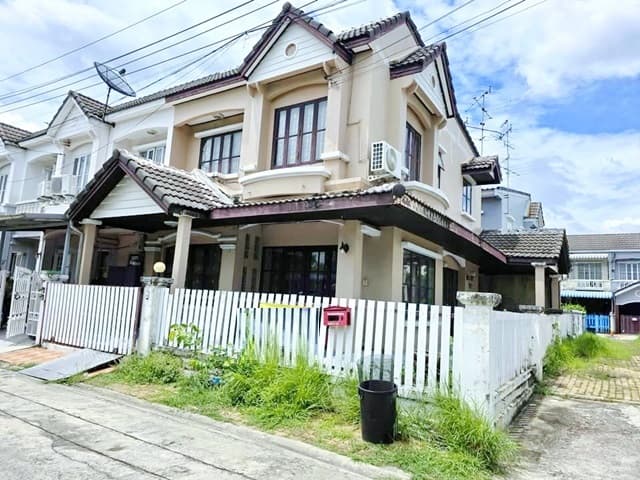 บ้านกล้วย-ไทรน้อยขาย-ให้เช่าทาวน์เฮาส์ 2 ชั้นหลังมุม 4 นอน MRT คลองบางไผ่ 2 กม. 2 น้ำ บิ๊กซี บางใหญ่ รร.พาณิชยการบางบัวทอง 800 ม.