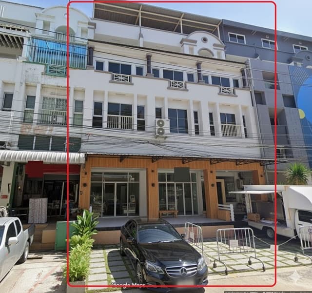 รถไฟฟ้ารามอินทรา กม.9 490ม.โชว์รูม เลียบด่วนเอกมัย-รามอินทรา 3กม. เช่าอาคาร3คูหา 6ชั้น แอร์ใหม่ 11 ตัว แฟชั่น 15นอนKPIS Inter Sch. 3.3กม.