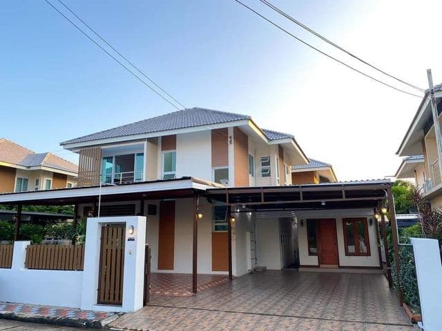 โซนหางดง ขายพร้อมผู้เช่า 4.09 ล้าน บ้านเดี่ยว 2 ชั้น รีโนเวทใหม่ เฟอร์นิเจอร์ครบ รับรายได้เดือนละ35,000 บาท น้ำไม่เคยท่วม บรรยกาศเงียบสงบ