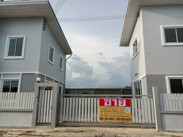 ขายด่วนบ้านเดี่ยว 2ชั้น 64.7 ตรว. ซื้อ 1หลัง เเถม 1หลังเล็ก สภาพใหม่เอี่ยม โครงการหมู่บ้าน ทัศนีย์ สุขสวัสดิ์ - เเหลมฟ้าผ่า ZTK304