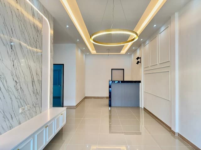 ทาวน์เฮาส์ หมู่บ้านระวิพรโกลเด้นฮิลล์ เขาตาโล ฟรีเฟอร์