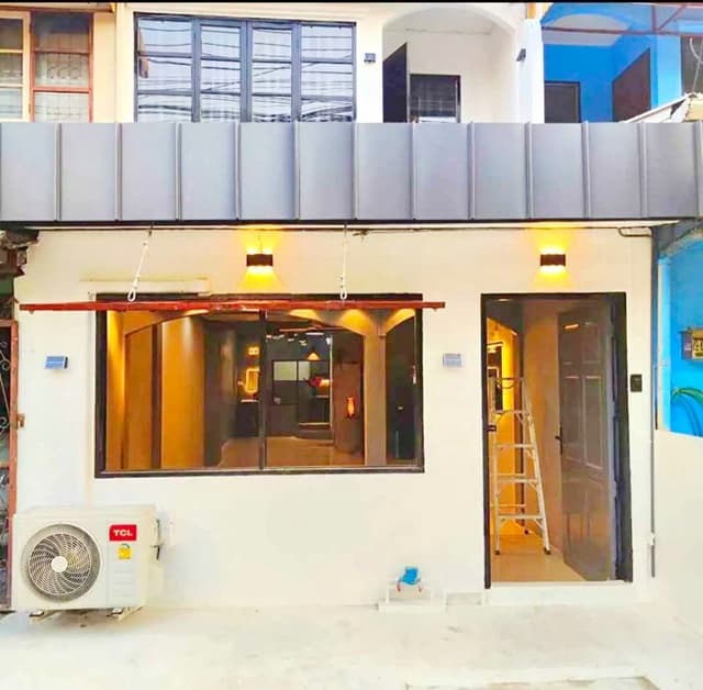 แจ้งวัฒนะ 1-8 ให้เช่าทาวน์เฮาส์หรู 2 ชั้นรีใหม่ทั้งหลัง 26 ตร.วา. 210 ตร.ม. MRT หลักสี่ 800 ม.ม.ราชภัฏพระนคร 700 ม.