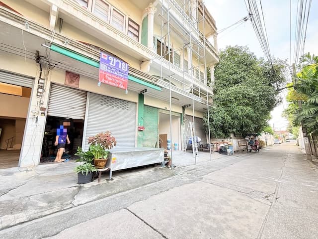 ขายตึกแถว 3ชั้น 15.7ตรว.ซอยกรุงเทพ-นนทบุรี 56 บางซื่อ ใกล้MRT,บิ๊กซี วงศ์สว่าง 3 นาที