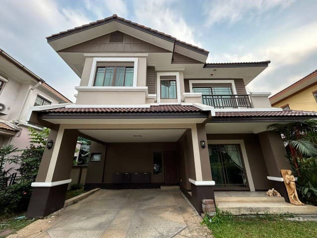 บ้านเดี่ยว2ชั้นให้เช่า 63ตรว. ถนนเสรีไทย ออกซอยสวนสยามได้