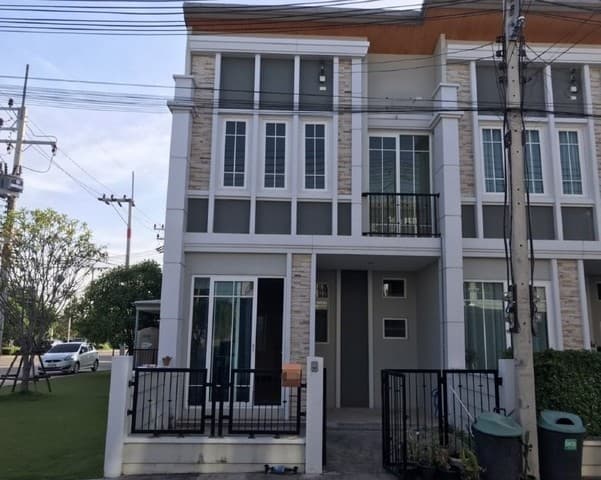 ขายทาวน์เฮ้าส์มือสองบ้านโพธิ์ โครงการโกลเด้นทาวน์ ฉะเชิงเทรา-บ้านโพธิ์ ฉะเชิงเทรา