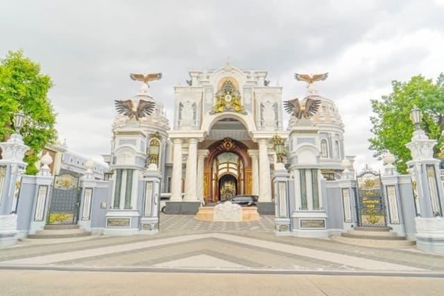 ขายคฤหาส์หลังใหญ่ 3 ชั้น 6นอนรร.นานาชาติ ROISB 3.3 กม. พร้อมที่ดิน 2ไร่ 72ตรว 3002 ตร.ม. ม.มหิดล ศาลายา 1.7กม. สาย3 สไตล์ยุโรป หรูหรา