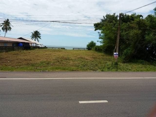 สนใจมีที่สวยๆสักแปลงโซนนี้ไหม ขายที่ดินริมหาดสะพลีทรายขาวน้ำใสคราม สวยงามวิวทะเลธรรมชาติสุดสุด ปะทิวใกล้หาดสวยทุ่งวัวแล่น