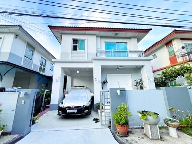 บางนา-วงแหวน เมกะ บางนา 1.5กม. พร้อมเฟอร์ฯ 3 นอน MRT ศรีเอี่ยม 4กม. บ้านเดี่ยว 2 ชั้น 40ตร.วา. รร.นานาชาติ D-PREP 2.3 กม.2 น้ำ