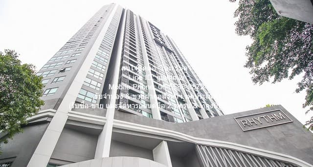 CONDO Rhythm Sukhumvit 44/1 ริทึ่ม สุขุมวิท 44/1 โครตถูก! เป็นคอนโดพร้อมอยู่ที่มีการตกแต่งภายในเพิ่มเติมได้แบบเรียบหรู และมีทำเลสวยสามารถมองเห็นวิวเมือง พร้อมพื้นที่ส่วนกลาง และสิ่งอำนวยความสะดวกครบครัน ทั้งสระว่ายน้ำ ห้องออกกำลังกาย สวนพักผ่อนขนาดให
