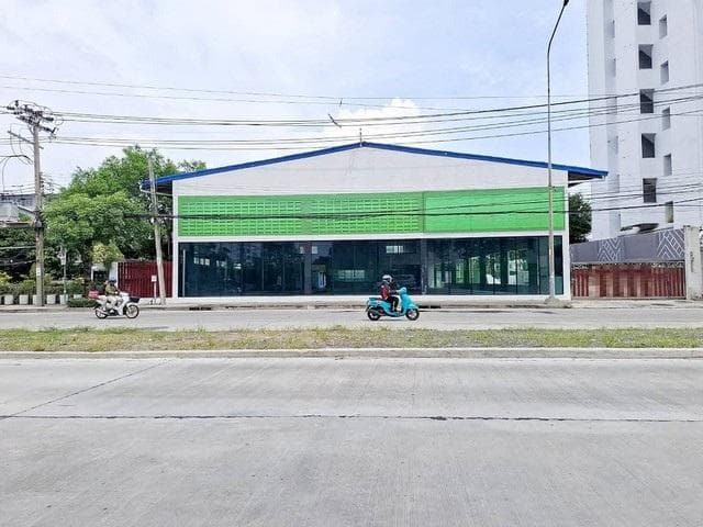 BR 1474 ให้เช่าโชว์รูมโกดัง เนื้อที่ 600ตร.ว. 900 ตร.ม.ย่านรามคำแหงพัฒนาการพระราม9 ใกล้ ม.รามคำแหง พัฒนาการ เดอะไนน์