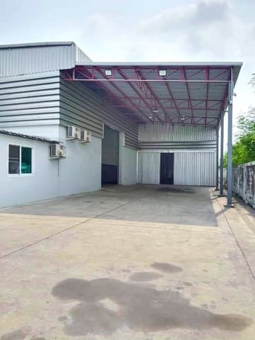 ห้เช่าโกดัง คลังสินค้า ลาดกระบัง ทำเลทองติดถนนใหญ่ ใกล้สุวรรณภูมิ พื้นที่ใช้สอยรวม 400 ตร.ม.