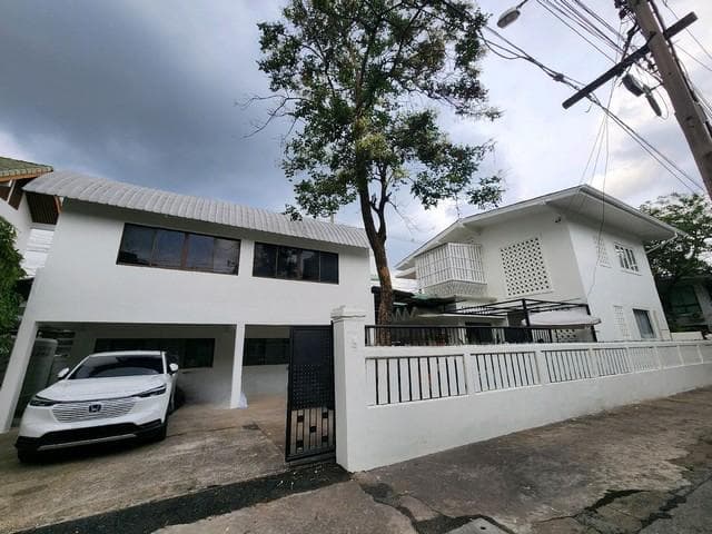 ให้เช่าบ้านเดี่ยว 2 ชั้น 80 ตร.ว. ลาดพร้าวซอย 9 เฟอร์นิเจอร์และเครื่องใช้ไฟฟ้าครบ ใกล้ MRT ลาดพร้าว