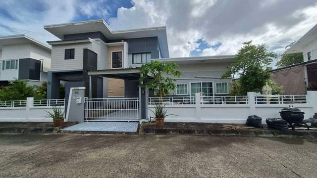 บ้านเดี่ยว 2 ชั้น ทำเลดี ใกล้สนามกอล์ฟ โครงการ กุลพันธ์วิลล์9 หางดง
