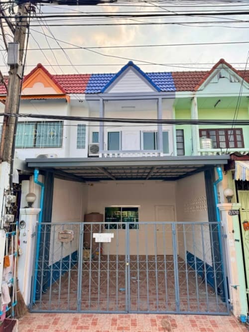 ขายทาวเฮาส์รีโนเวทใหม่ หมู่บ้านเฉลิมสุขนิเวศน์ 9 ซอยรามอินทรา 14 ปากซอยสถานีรถไฟฟ้ามัยลาภ เข้าอยู่ได้เลย