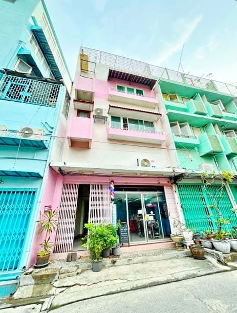 Airbnb ซ.เพชรเกษม 10-20 แยก-ท่าพระ MRT ท่าพระ 345 ม. ให้เช่าตึกแถว 4 ชั้นรวมดาดฟ้า 18 ตร.วา. 268 ตร.ม. วงเวียนใหญ่ 1.3 กม. 4 นอน 4 น้ำ