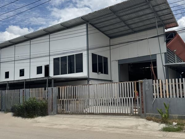 ขายอาคารโรงงาน/โกดัง/คลังสินค้าเนื้อที่ 1ไร่ 800ตรม ออฟฟิศ 2ชั้น ถนนลำลูกกาคลอง 7 วัดดอนใหญ่ ( ขายพร้อมผู้เช่า ) ราคาขาย 25 ล้านบาท