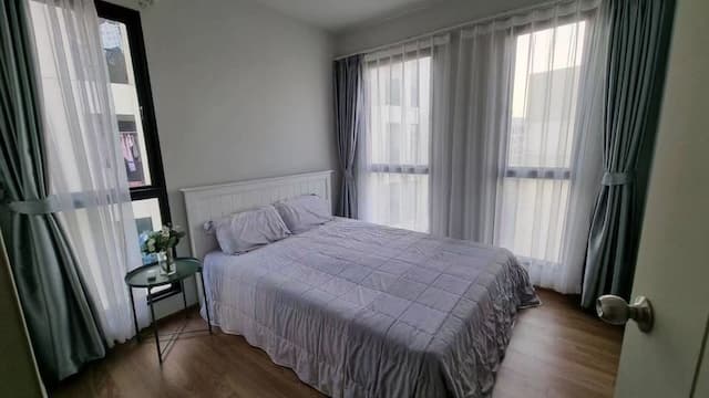 Unio Sukhumvit 72 Spacious clean private 7th floor BTS Bearing