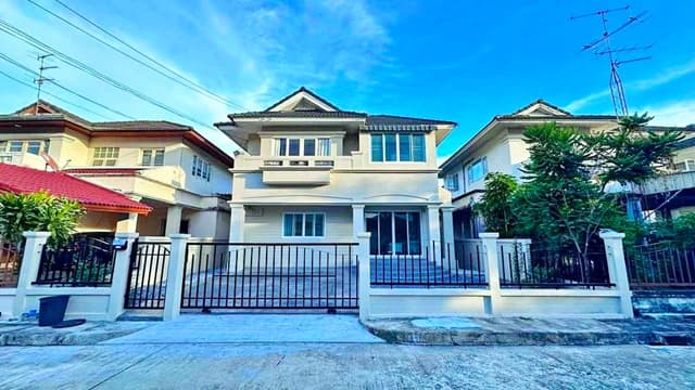 RIS รร.นานาชาติร่วมฤดี 2.0 กม. ตลาดน้ำขวัญเรียม 1.1 กม. 4นอน MRT มีนพัฒนา 700 ม. ให้เช่าบ้านเดี่ยว 2 ชั้น 320ตร.ม. 102ตร.วา. 3 น้ำ