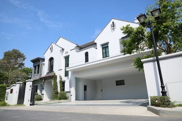 ขายบ้านเดี่ยวนันทวันพระราม9 150วา 5 นอน 5น้ำ แอร์ เฟอร์ ครบถนนกรุงเทพกรีฑา