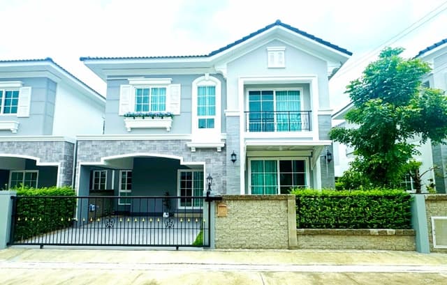BTS สำโรง 1.1 กม.หรูหราสไตล์อังกฤษ 36 ตร.วา.ให้เช่าบ้าน 2 ชั้น 150 ตร.ม. 4นอน 3 น้ำ เซนต์แอนดรูว์ส 2.4 กม. ทำเลสุขุมวิท สำโรง-เทพารักษ์