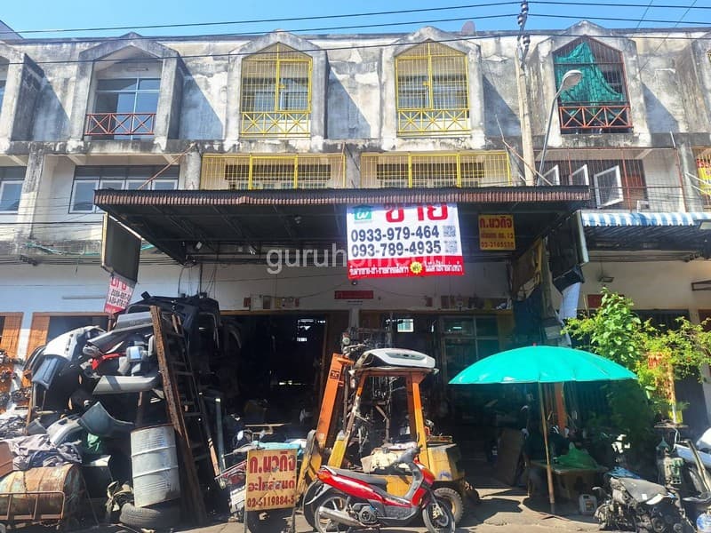 ขายด่วน ตึก 2คูหา ตีทะลุกัน 3ชั้นครึ่ง 33.50 ตร.วา เซียงกง กม.12 บางพลี สมุทรปราการ ใกล้ถนนใหญ่ - ghd000497