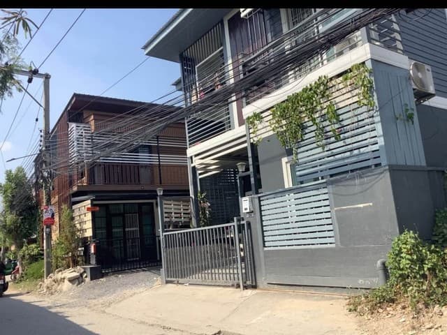 ให้เช่าบ้านเดี่ยว ย่านหัวหมาก บางกะปิ รามคำแหง ใกล้ เดอะมอลล์บางกะปิ ซอย กรุงเทพกรีฑา 7 หลังมุม