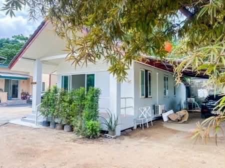 บ้านว่างให้เช่า 1นอน 1น้ำ ซอยเขาพระ พร้อมเฟอร์นิเจอร์ ต.บ่อผุด อ.เกาะสมุย จ.สุราษฏร์ฯ