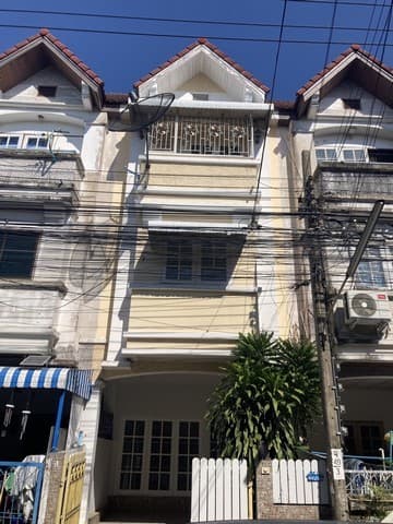 ให้เช่าทาวโฮม3 ชั้น โครงการ หมู่บ้านพิบูลย์ลาดพร้าว101 แยก48 ใกล้เดอะมอลล์บางกะปิ ใกล้รถไฟฟ้าสถานีลาดพร้าว101