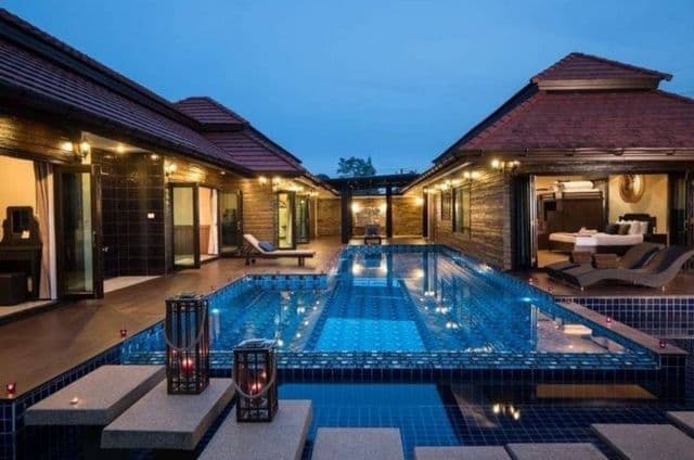 ขาย 17.8 ล้าน บ้านพูลวิลล่าชั้นเดียว 318 ตรว. สไตล์ล้านนาโมเดิร์น เฟอร์นิเจอร์ครบ ขายพร้อมผู้เช่ารับรายได้เดือนละ100,000 บาท (สัญญา 3 ปี)
