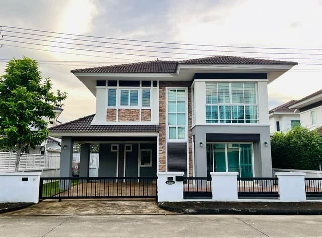 บ้านเดี่ยว 2 ชั้น ทำเลดี ติดถนนใหญ่ โครงการ อรสิริน3 ดอยสะเก็ด