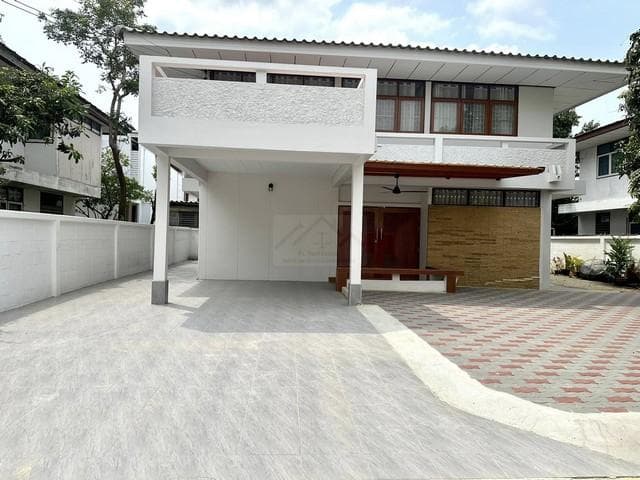 ให้เช่าบ้านเดี่ยว 2 ชั้น 80 ตร.ว. ซอยวชิรธรรมสาธิต 57 ใกล้ซีคอนสแควร์ และรถไฟฟ้า