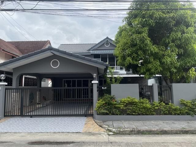ให้เช่าบ้านเดี่ยว 2 ชั้น 60 ตรว. 3 ห้องนอน ม.สัมมากร รามคำแหง 112 บ้านสวยร่มรื่น ตกแต่งเฟอร์พร้อมอยู่