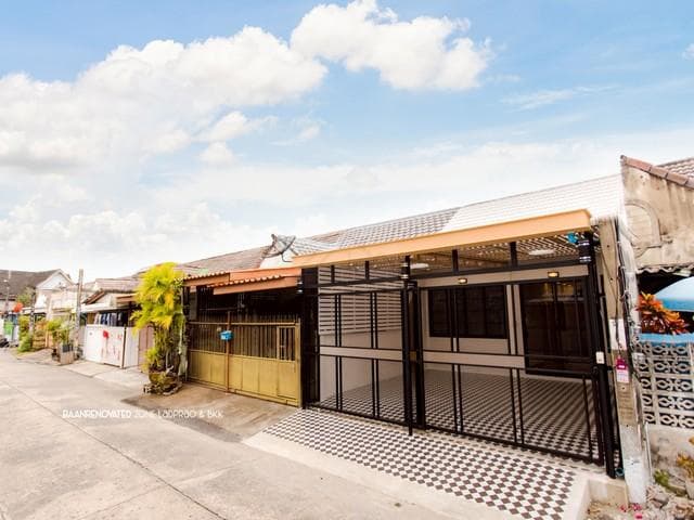 ขายทาวน์เฮ้าส์ 1.5 ชั้น 22.5 ตร.ว. หมู่บ้านทอรุ้ง นวมินทร์ 111 รีโนเวทใหม่ ใกล้ Food land