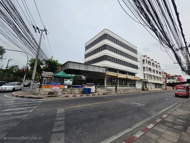 ให้เช่าอาคารสำนักงาน 4 ชั้น 800 ตรม. ติดถนน ติดเซเว่น ติด Big C ตรงข้ามสวนหลวง ร.9 สามารถพักอาศัย ทำธุรกิจอาทิ ออฟฟิศ โชว์รูม คลินิค