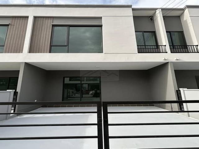 ให้เช่า ทาวน์โฮม 2 ชั้น โครงการ Pleno สุขุมวิท-บางนา3 บ้านใหม่สวยพร้อมอยู่