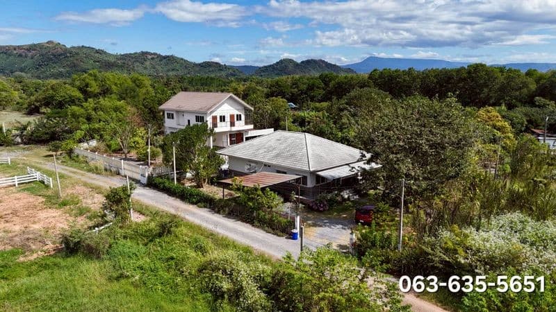 ขายบ้านสวน 2 หลัง สุดคุ้ม เพียง 6 ล้านเท่านั้น ต.เขาพระ อ.เมืองนครนายก โฉนดครุฑแดง บ้านต้องรีโนเวท