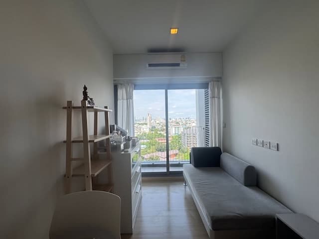 Whizdom Connect Safe Comfortable Conveniently 12th Floor BTS Punnawithi