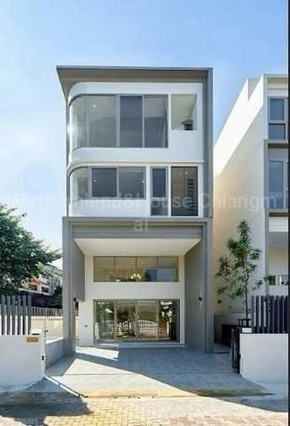 บ้านเดี่ยว 3 ชั้นครึ่ง สไตล์โมเดิร์นลักชูรี่ ใจกลางนิมมาน